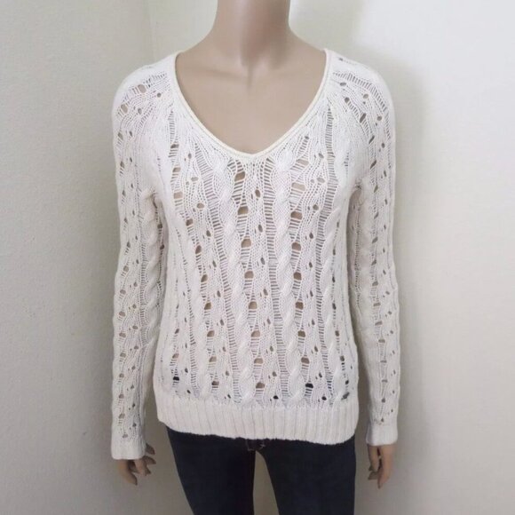 NEW Abercrombie Womens Open Stitch Knit V-Neck Sweater Size XS Top Shirt Cream - Picture 1 of 8